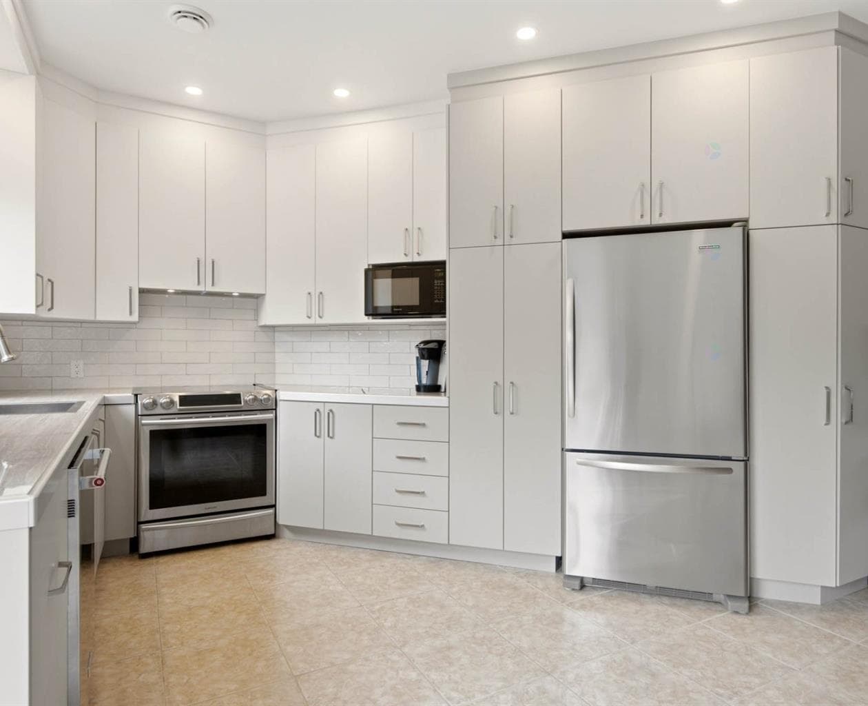 325, Avenue Denonville — photo 13